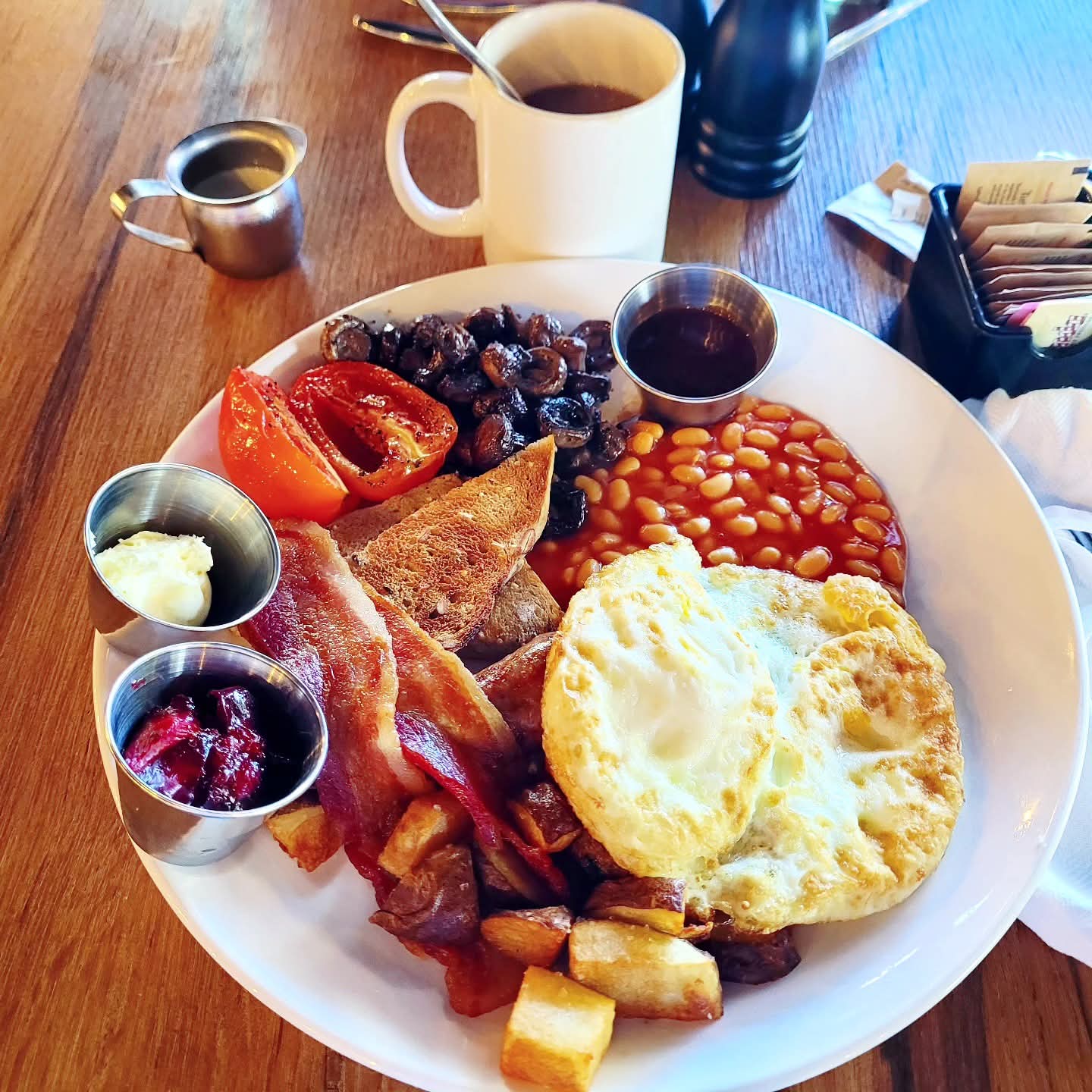 2025-07-26 0831 hours #1 - Full English Breakfast at JW's Kitchen at Farmers Park Apartments