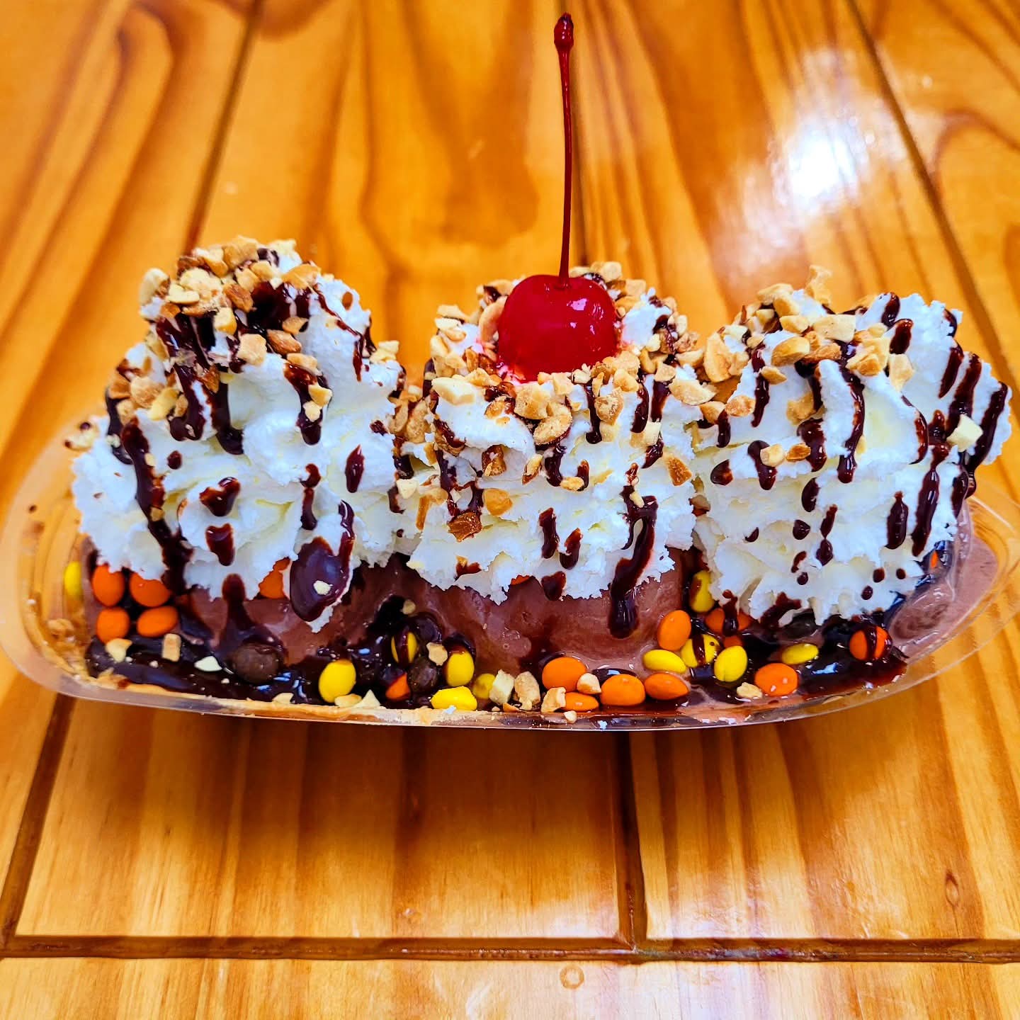 2025-09-22 1957 hours #1 - Peanut Butter Lover Banana Split at Del's Ice Cream in Orange Beach
