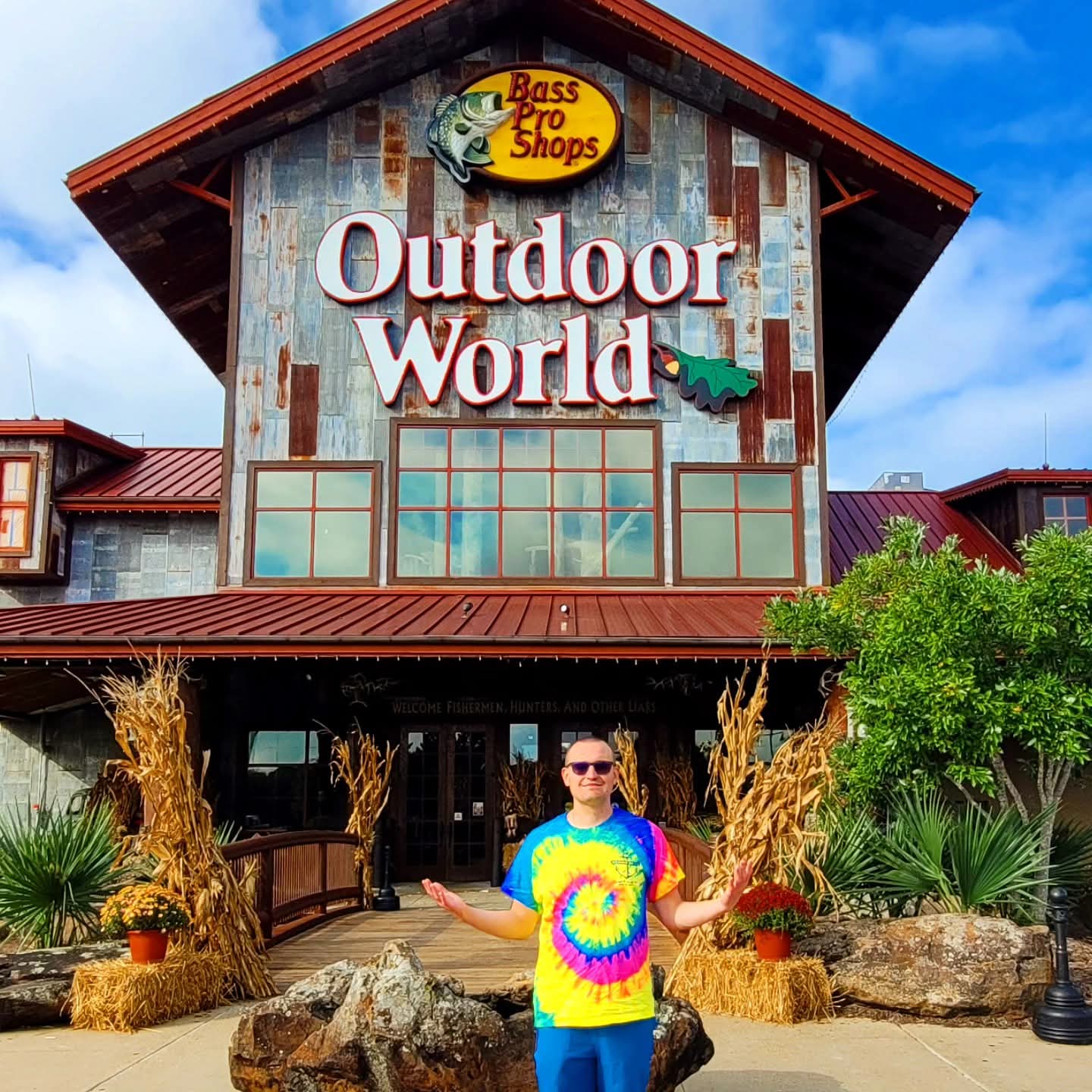 2025-09-26 0918 hours - Brady visits Bass Pro Shops Outdoor World in Pearl, Mississippi