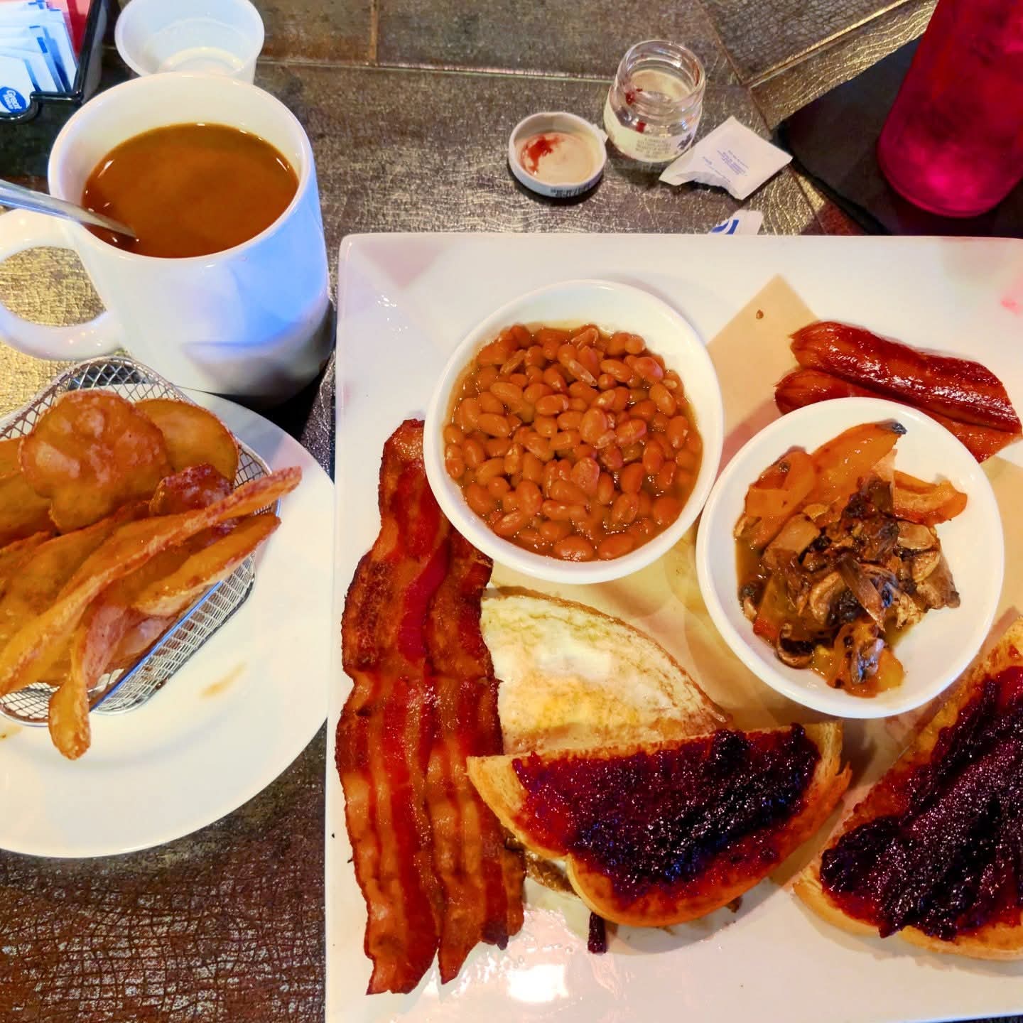 2026-03-17 1138 hours - Full Irish Breakfast at Mully's on Saint Patrick's Day MMXXVI